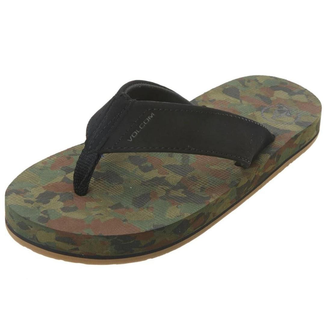 SANDALE VOLCOM VICTOR JUNIOR POUR ENFANT COULEUR DARK CAMO VUE DE LA SANDALE AVEC TIGE EN NUBUCK SYNTHÉTIQUE RÉSISTANT À L'EAU