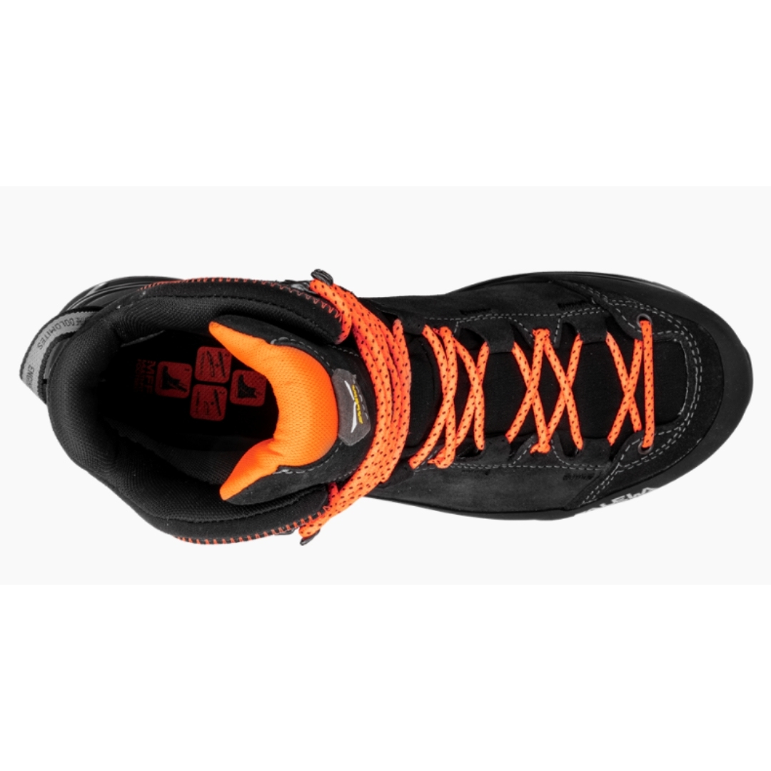 botte de randonnée salewa trainer 2 mid gtx pour homme couleur onyx/black vue du dessus de la botte