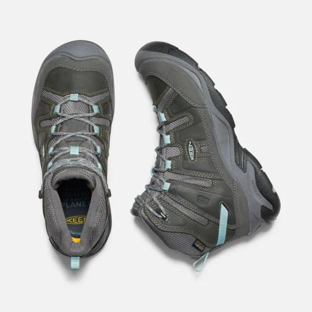 BOTTE DE RANDONNÉE KEEN CIRCADIA MID IMPERMÉABLE POUR FEMME couleur steel grey/cloud vue des deux bottes une du dessus et l'autre de coté