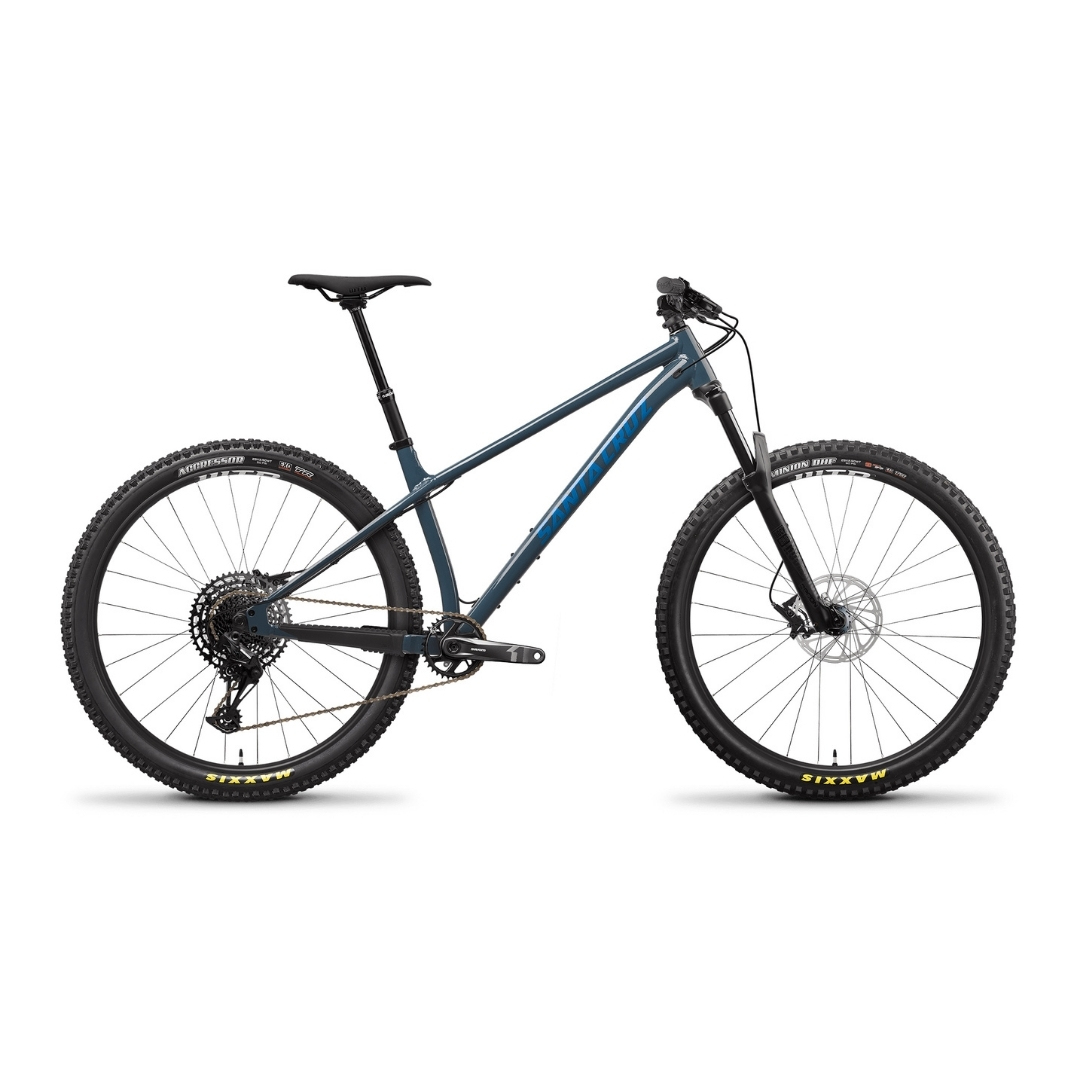 VÉLO DE MONTAGNE SANTA CRUZ CHAMELEON 8 AL MX D COULEUR GLOSS NAVY BLUE VUE D'ENSEMBLE DU VÉLO