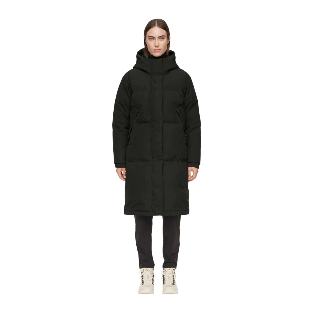 PARKA EN DUVET QUARTZ CO INES POUR FEMME COULEUR NOIR PORTÉ PAR UNE FEMME VUE DE FACE