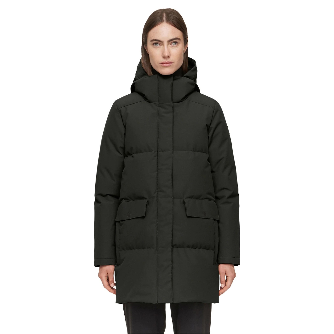 PARKA EN DUVET QUARTZ CO CHLOE POUR FEMME COULEUR VERT BOUTEILLE PORTÉ PAR UNE FEMME VUE DE FACE