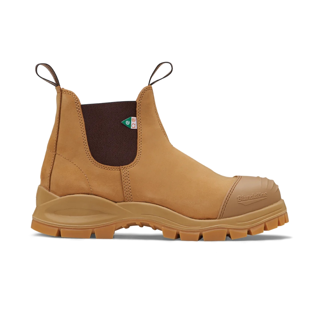 BOTTE DE SÉCURITÉ KEEN UTILITY 960 XFR COULEUR WHEAT VUE DU PROFIL DROIT DE LA BOTTE DROITE AVEC LANGUETTES DE TIRAGE VISIBLE SUR LE HAUT DE LA TIGE, LOGO CSA VISIBLE AIR LA BOTTE DE COULEUR BLÉE AVEC BANDE ÉLASTIQUE BRUNE FONCÉE