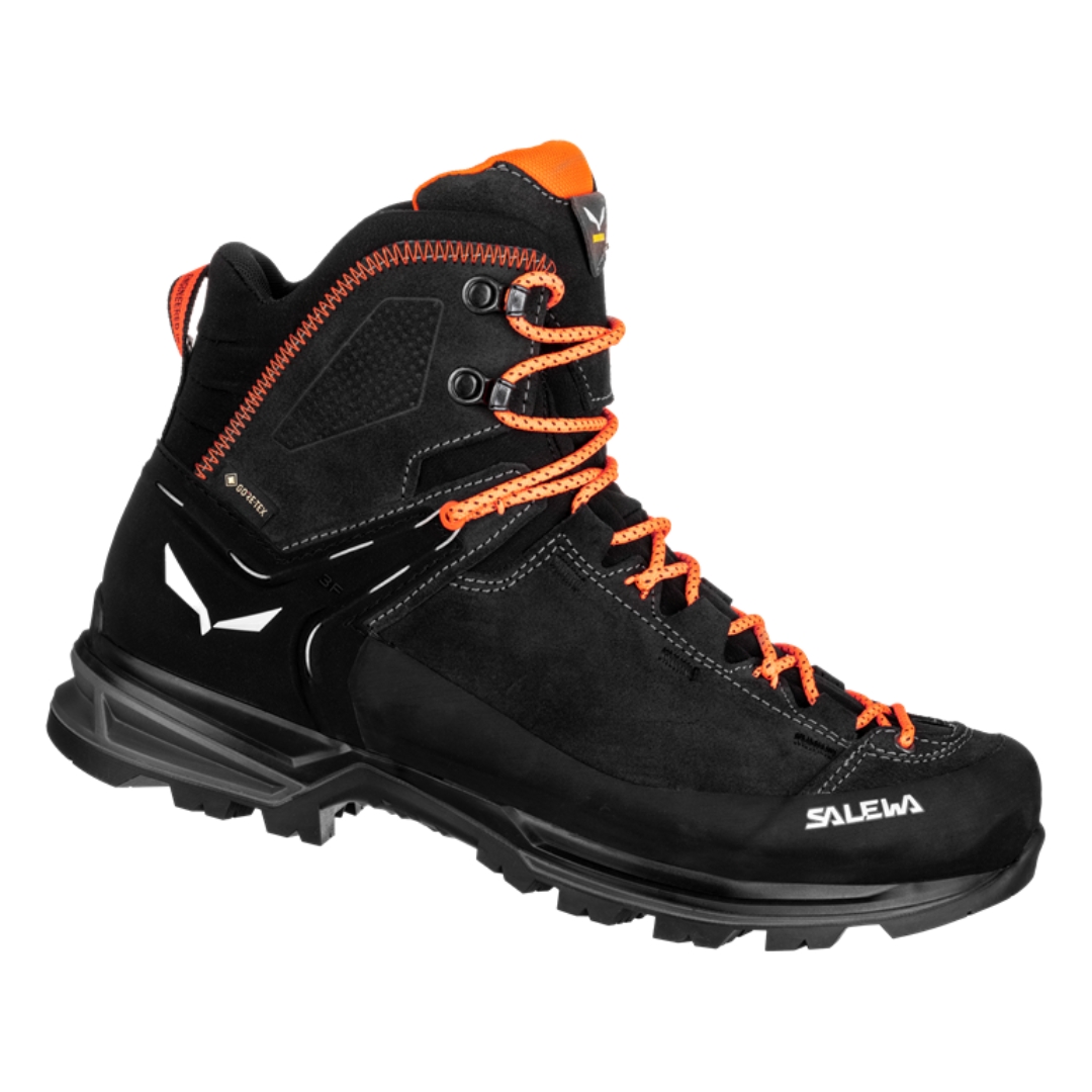 BOTTE DE RANDONNÉE SALEWA MTN TRAINER 2 MID POUR HOMME COULEUR ONYX/BLACK VUE DU PROFIL DROIT DE LA BOTTE DROITE LOGO SALEWA BLANC AU TALON ET NOM SALEWA EN BLANC AUX ORTEILS