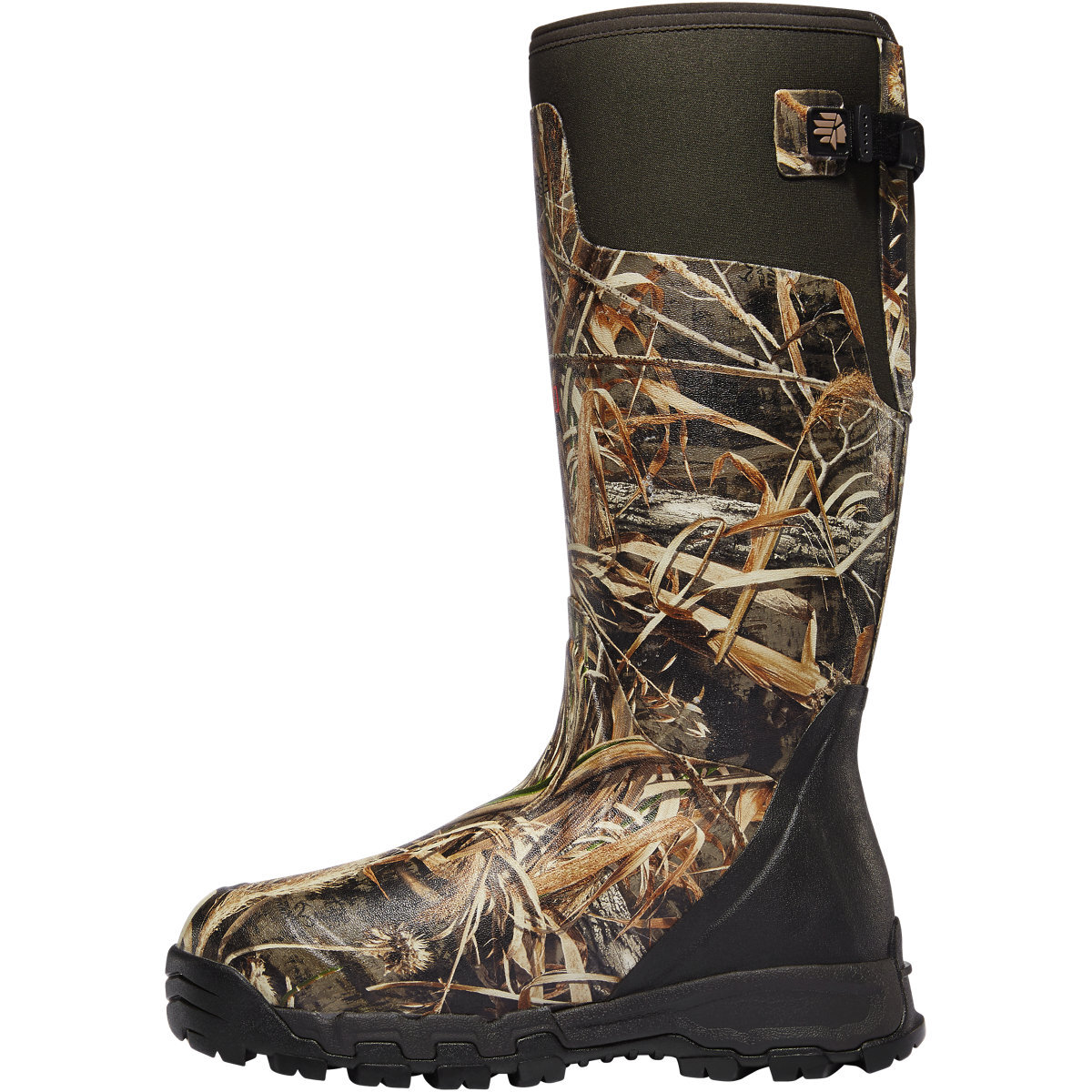 Une botte de chasse haute en caoutchouc, au motif camouflage et à la semelle noire épaisse, conçue pour une utilisation en extérieur. Elle est dotée d'une sangle à boucle sur le dessus pour un ajustement optimal.