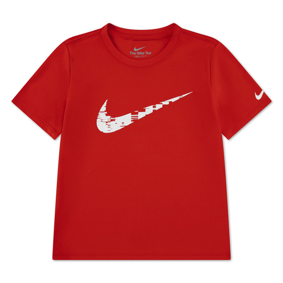 Un T-SHIRT NIKE DRI-FIT TROPHY POUR ENFANT rouge à manches courtes, orné d'un logo Nike Swoosh blanc en relief sur la poitrine et d'un petit Swoosh blanc sur la manche gauche.