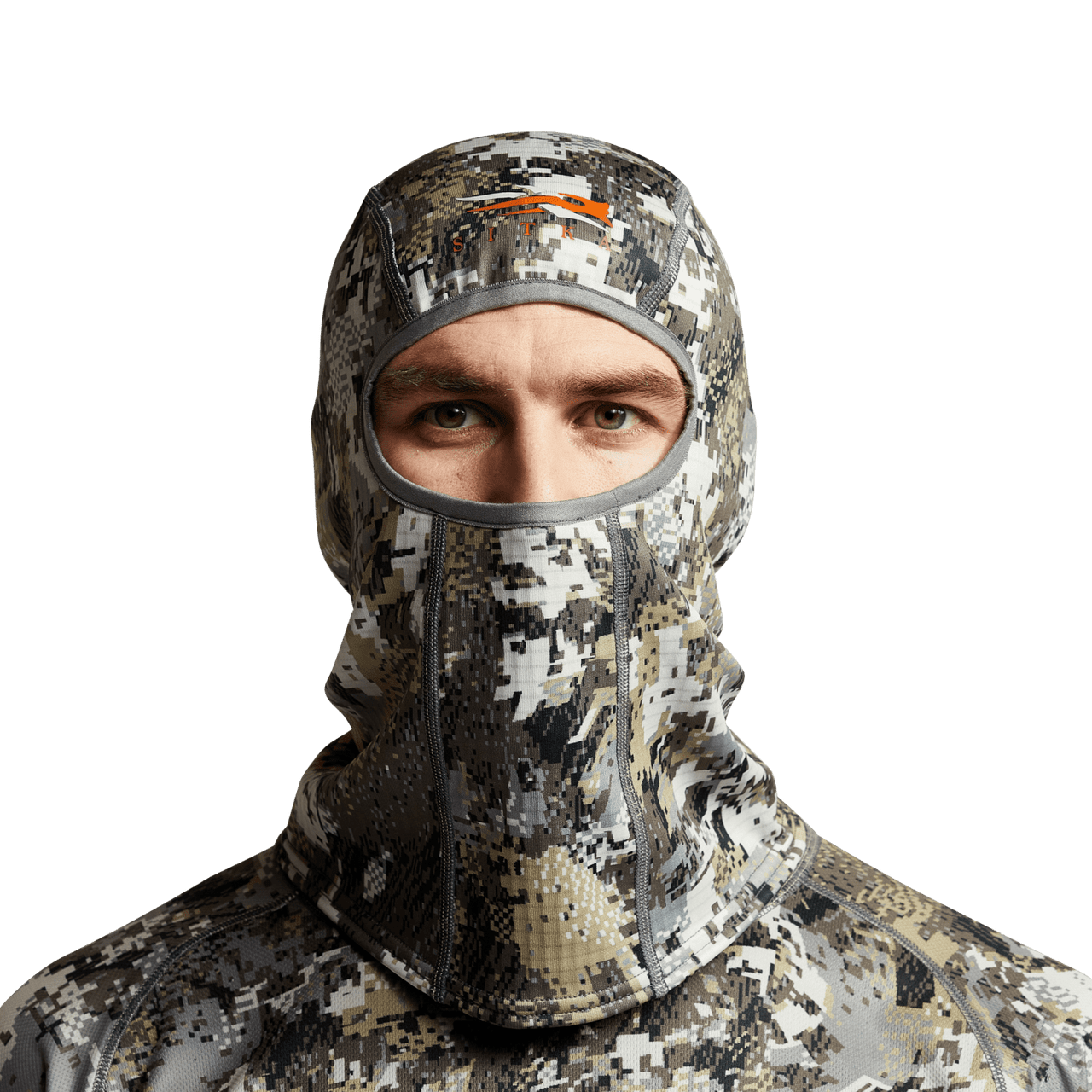 L'image montre une cagoule SITKA Core Heavyweight en couleur camouflage Elevated gris et brun.