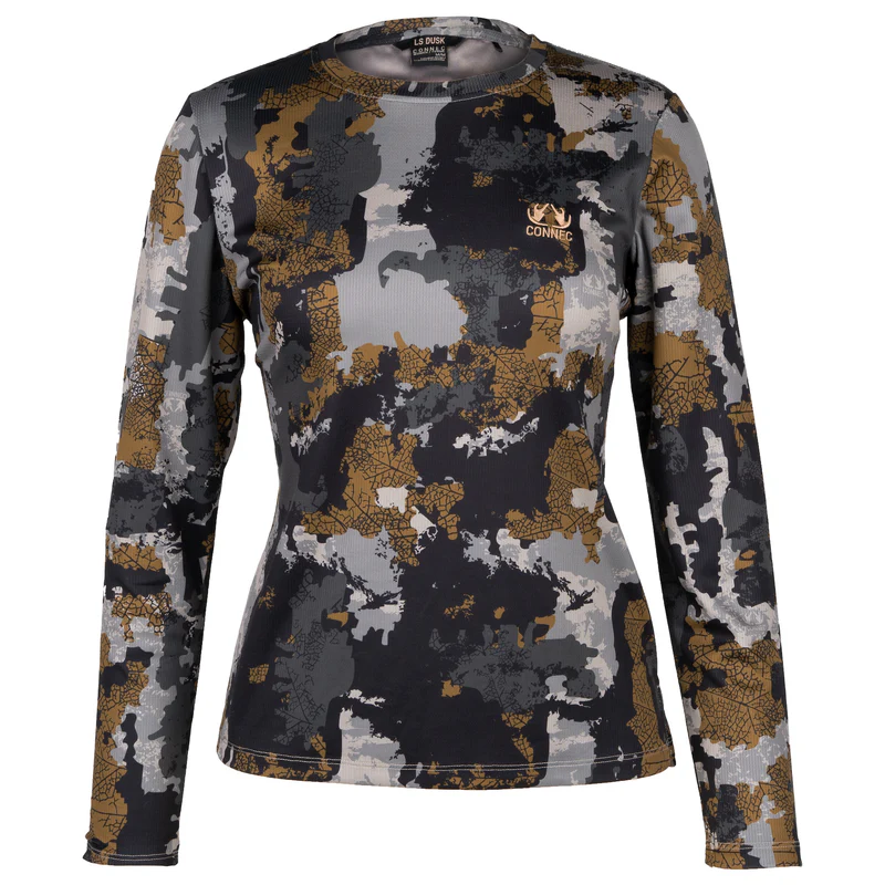 Chemise ajustée à manches longues avec un motif de camouflage numérique marron, noir, gris et blanc. La chemise a une encolure ronde et un petit logo avec le mot "CONNEC" sur la partie supérieure gauche de la poitrine.