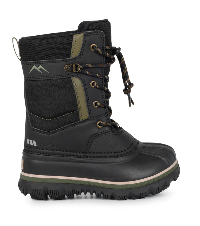 Botte d'hiver isolée, noire et vert olive, à semelle épaisse, à lacets sur le devant, à empiècements en tissu et en cuir et à boucle de traction à l'arrière, conçue pour les conditions froides et humides.