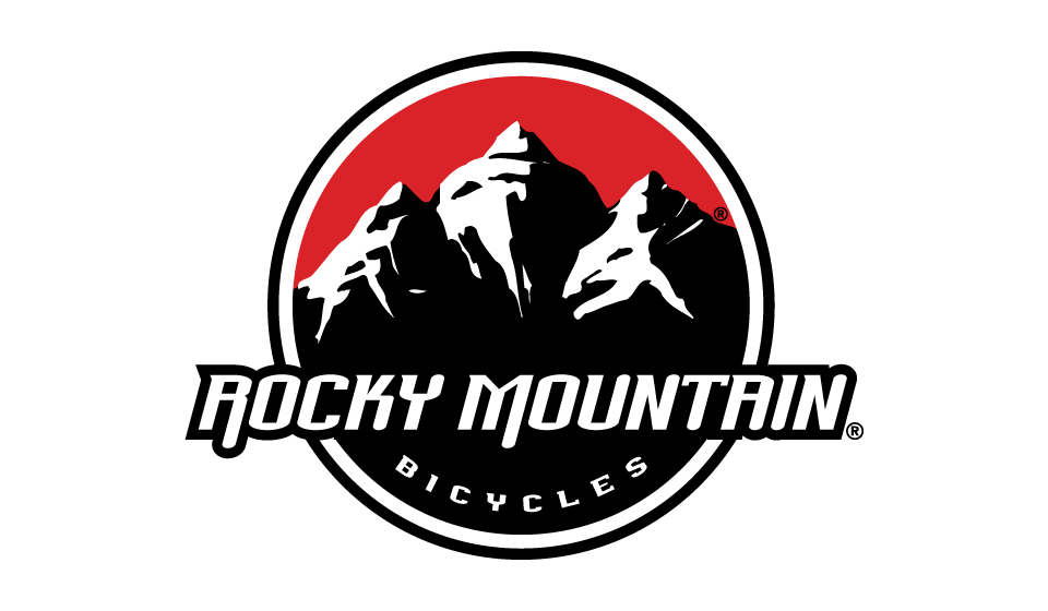 Logo pour Rocky Mountain Bicycles représentant des pics montagneux stylisés en noir et blanc sur un fond circulaire rouge, avec "ROCKY MOUNTAIN" en lettres blanches grasses et "BICYCLES" en dessous.
