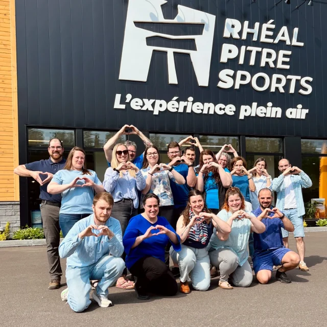 💙 𝗕𝗢𝗡𝗡𝗘 𝗝𝗢𝗨𝗥𝗡𝗘́𝗘, 𝗚𝗔𝗦𝗣𝗘́𝗦𝗜𝗘 🌊

Aujourd’hui, on célèbre notre coin de pays, notre fierté, nos racines.
Chez Rhéal Pitre Sports, on est fièrement gaspésiens — et ça, ça ne changera jamais.

La Gaspésie, pour nous, c’est plus qu’un lieu.
C’est le vent salin du large, les sentiers en forêt, les montagnes à gravir et les rivières à explorer.
C’est l’appel du plein air, du dépassement et du respect de la nature.

On porte la Gaspésie dans notre cœur — et ce, dans tout ce qu’on fait. Et grâce à vous, qui soutenez notre entreprise année après année, on peut continuer à faire vivre cette passion, ici même, chez nous.

🙏 𝗦𝗼𝘆𝗼𝗻𝘀 𝗳𝗶𝗲𝗿𝘀 𝗱'𝗲̂𝘁𝗿𝗲 𝗴𝗮𝘀𝗽𝗲́𝘀𝗶𝗲𝗻𝘀.
— L’équipe RPS

@vivreengaspesie #JourneeDeLaGaspesie #BoutiqueRPS #GaspesieJeTaime #VivreEnGaspesie