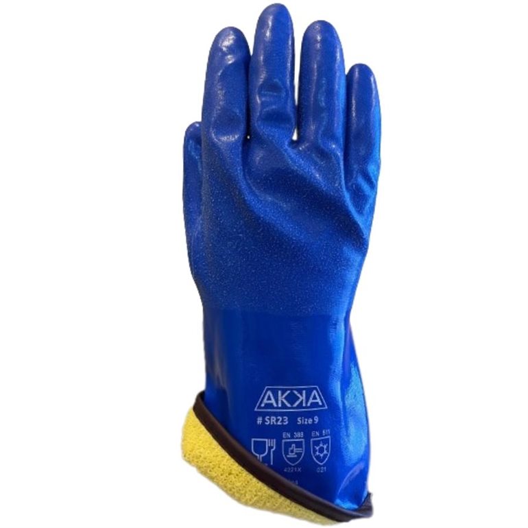 Un gant de travail GANT IMPERMEABLE RESPIRANT PU TRIPLE bleu avec une manchette jaune est représenté debout, doigts étendus. La marque et les informations de sécurité sont imprimées au dos.