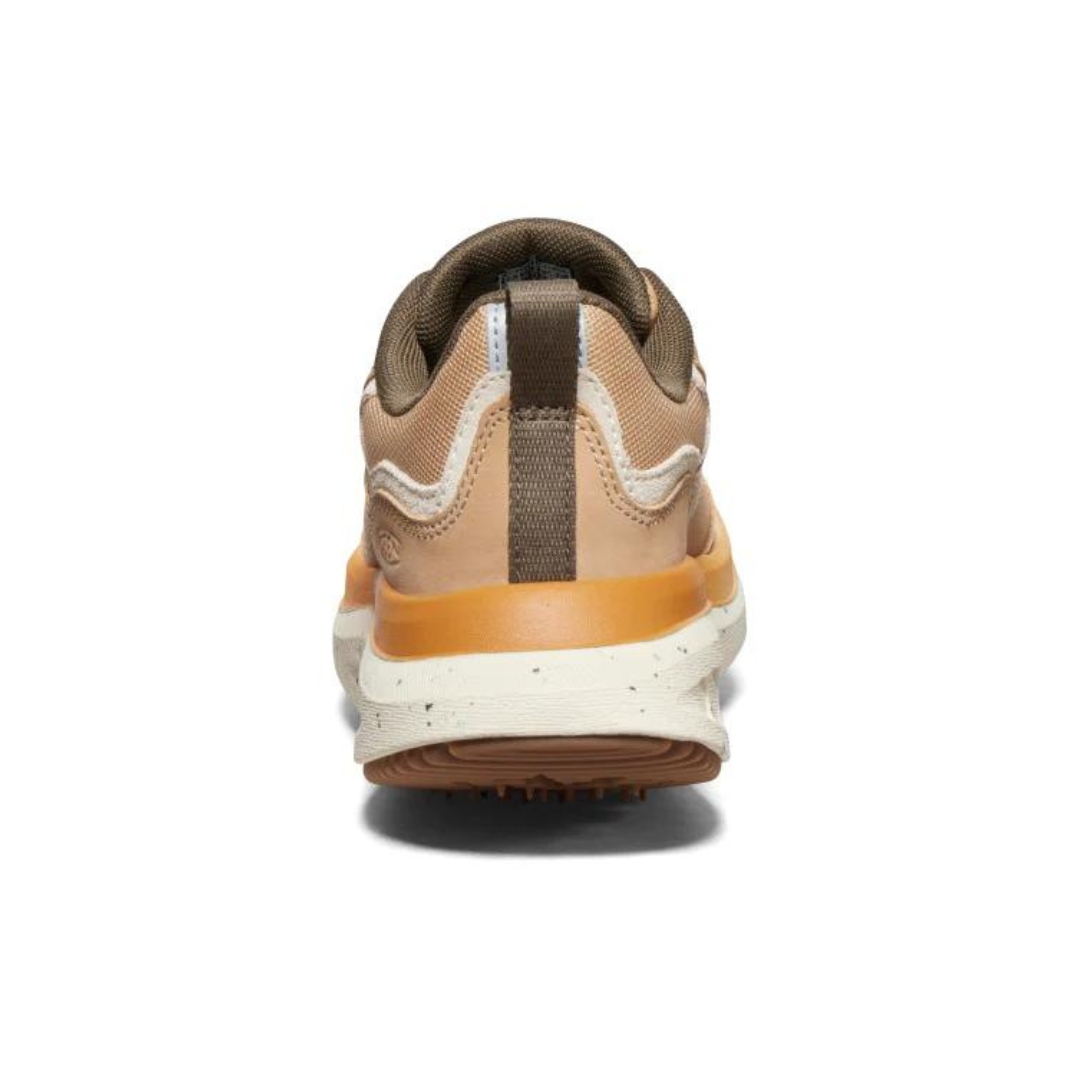 CHAUSSURE DE MARCHE KEEN WK400 CUIR POUR FEMME COULEUR SAFARI/BIRCH VU DE LA CHAUSSURE PÊCHE ET CRÈME DE L'ARRIÈRE