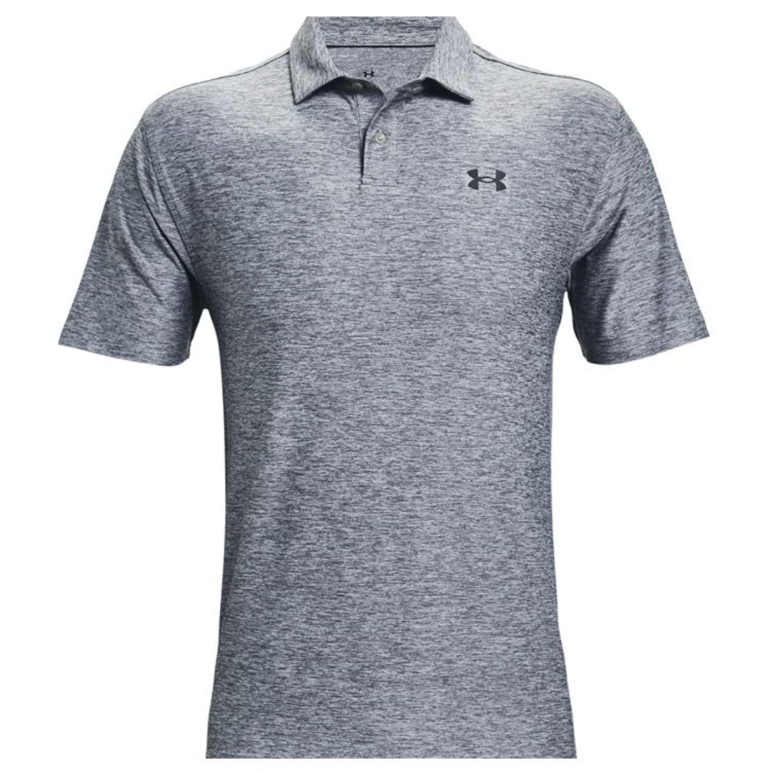 POLO À MANCHES COURTES UNDER ARMOUR UA T2G POUR HOMME COULEUR 035-STEEL/BLACK VU DE FACE AVEC LE COL A BOUTON VISIBLE AINSI QUE LE LOGO UNDER ARMOUR À LA POITRINE GAUCHE EN NOIR SUR LE CHANDAIL GRIS CHINÉ