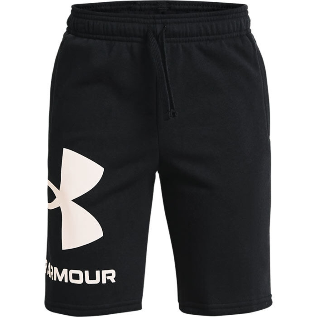 SHORT UNDER ARMOUR UA RIVAL FLEECE BIG LOGO POUR GARÇON couleur 001-BLACK/ONYX WHITE vu de face cordon de serrage a la taille logo géant en blanc sur le short noir sur la cuisse droite poches latérales pour les mains