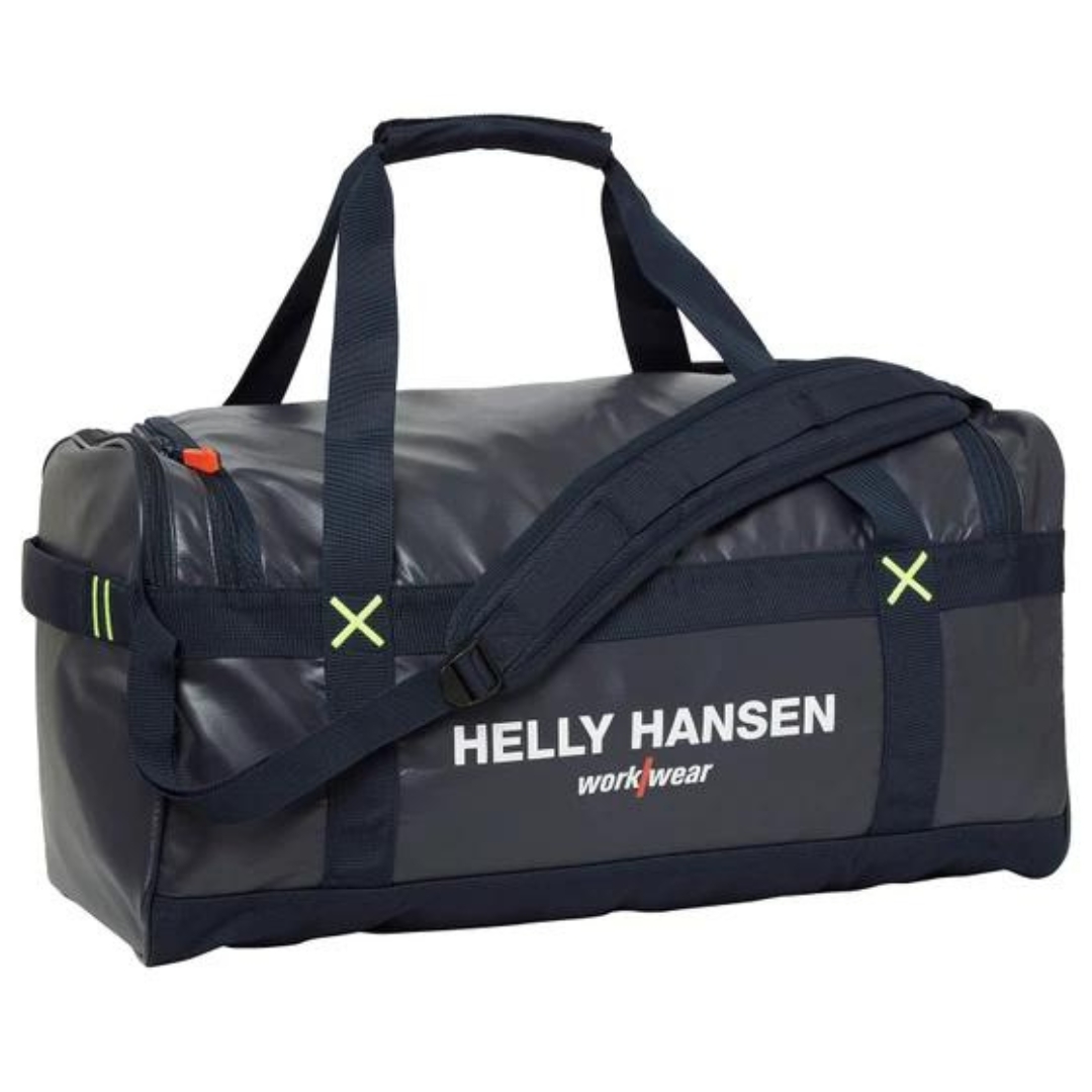 SAC DE TRANSPORT HELLY HANSEN WORKWEAR 50L couleur navy vu de face helly hansen workwear imprimé en blanc au devant, coutures contrastantes jaune fluo, poignées de transport visibles au dessus ainsi que la sangle de transport