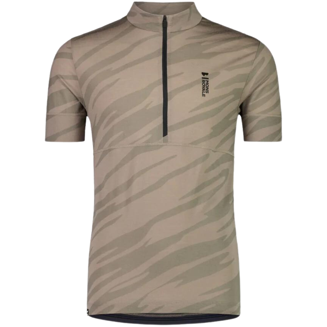 T-SHIRT DE VÉLO MONS ROYALE CADENCE HALF ZIP POUR HOMME couleur UNDERCOVER CAMO vu du chandail à manches courtes beige pale et beige foncé à fermeture éclair 1/4 vu de face