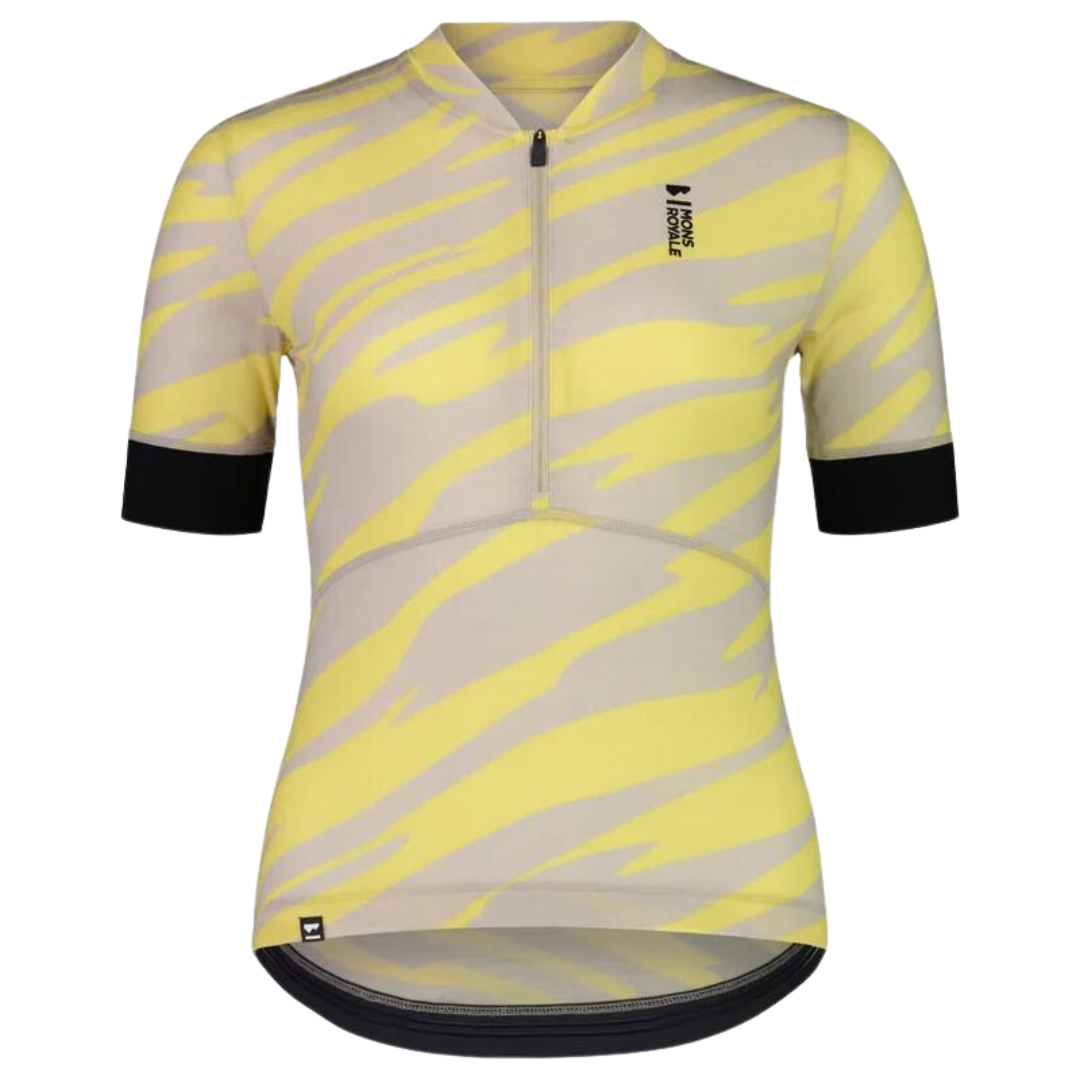 T-SHIRT DE VÉLO MONS ROYALE CADENCE HALF ZIP POUR FEMME couleur LIMELIGHT CAMO vu du chandail beige, jaune et noir vu de face