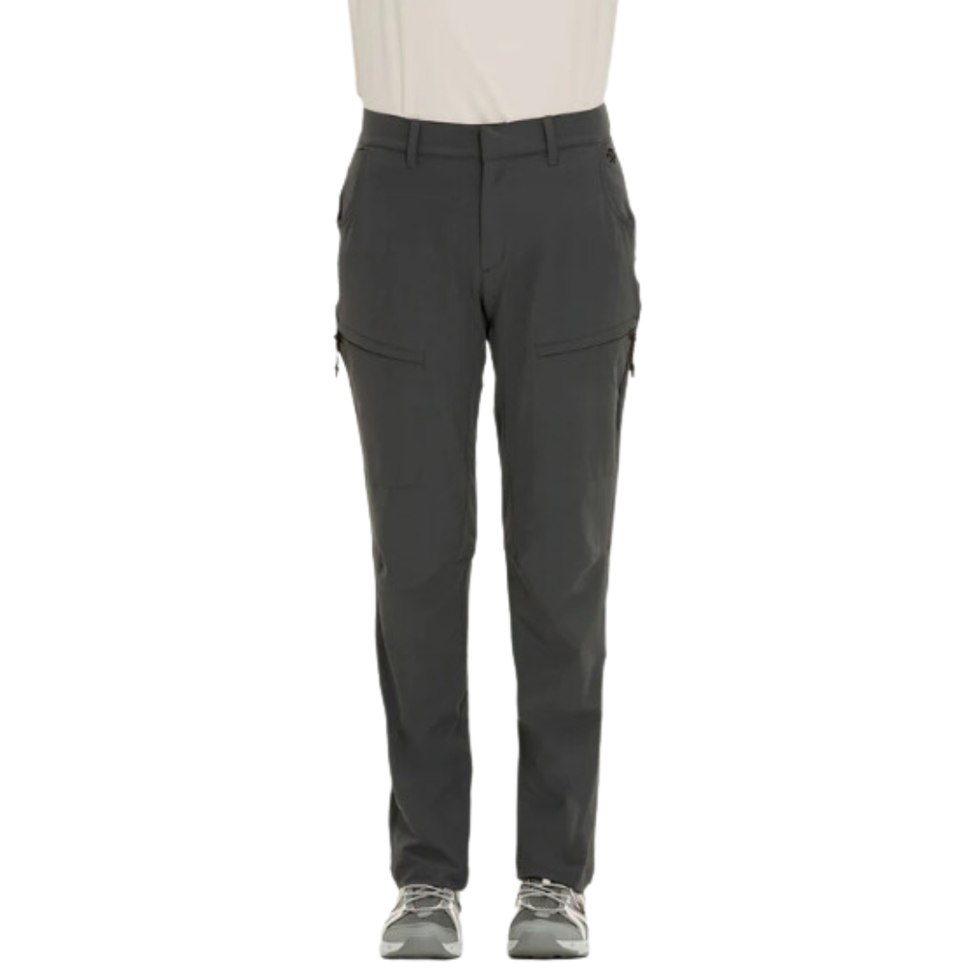 Le pantalon "Lily" de Sportchief est conçu avec un tissu extensible et résistant, muni d’un facteur de protection 40 contre les rayons UV DE COULEUR GRIS. L’aspect pratique est mis de l’avant grâce à quatre poches et des boutons qui permettent de rouler le pantalon pour les journées où la chaleur nous surprend. Les genoux pré-courbés et les coutures renforcées aux endroits stratégiques.