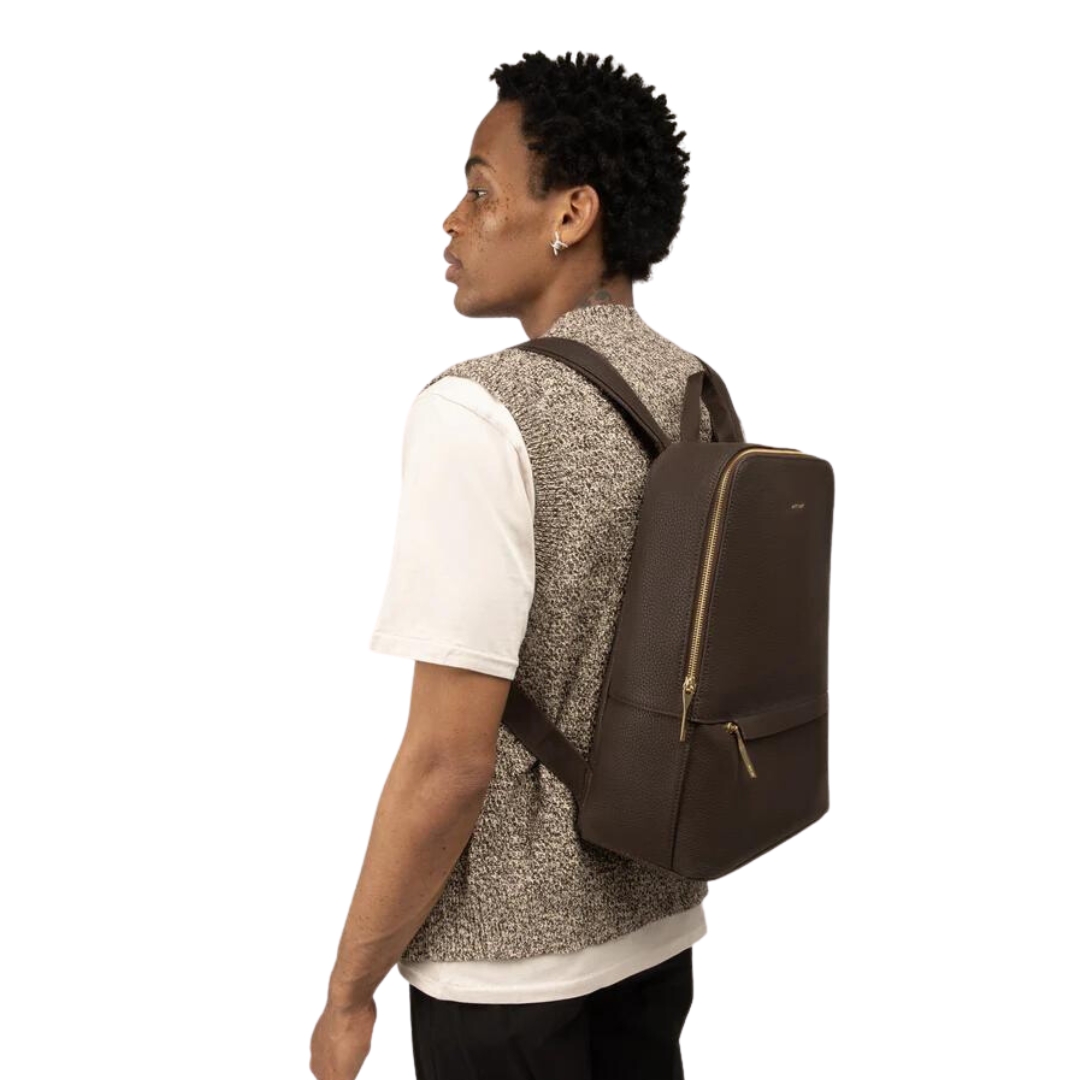 SAC À DOS MATT & NAT ELISE PURITY porté par un homme vu de profil arrière gauche