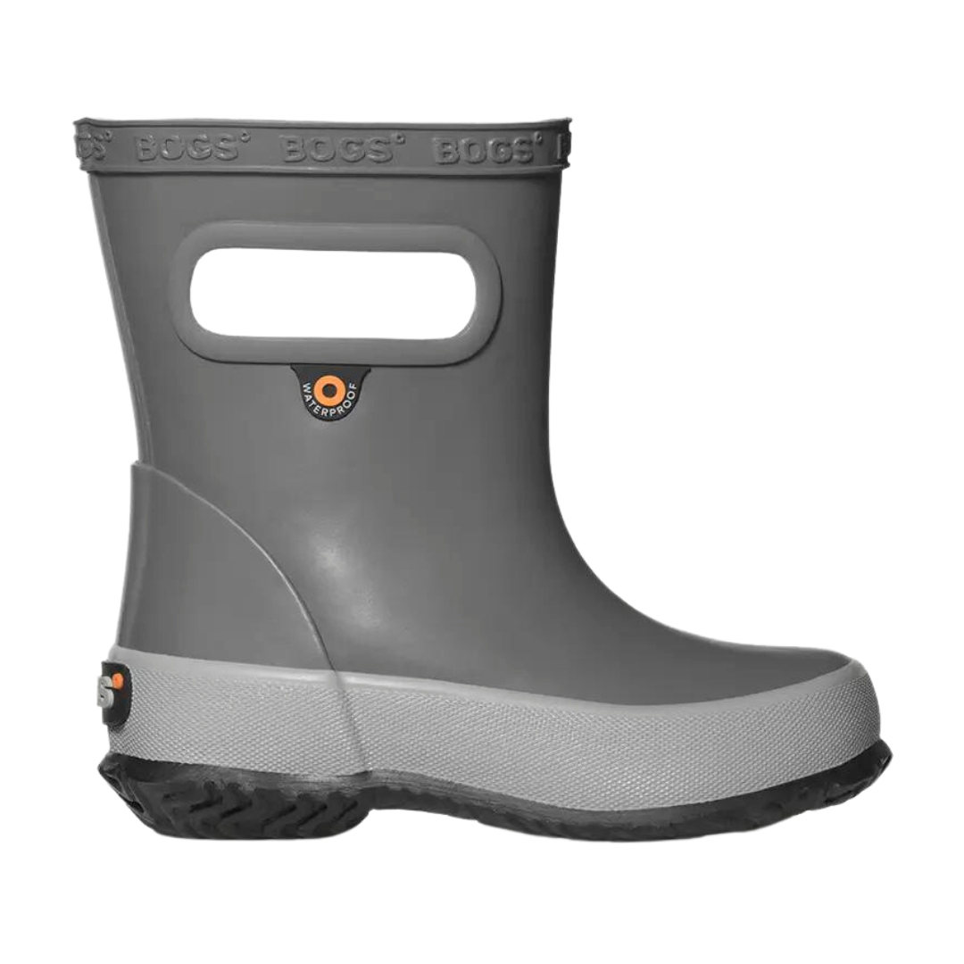 BOTTE DE PLUIE BOGS SKIPPER II-SOLID COULEUR 020-GRAY VU DE LA BOTTE DROITE DE COULEUR GRISE ET NOIRE DE PROFIL DROIT