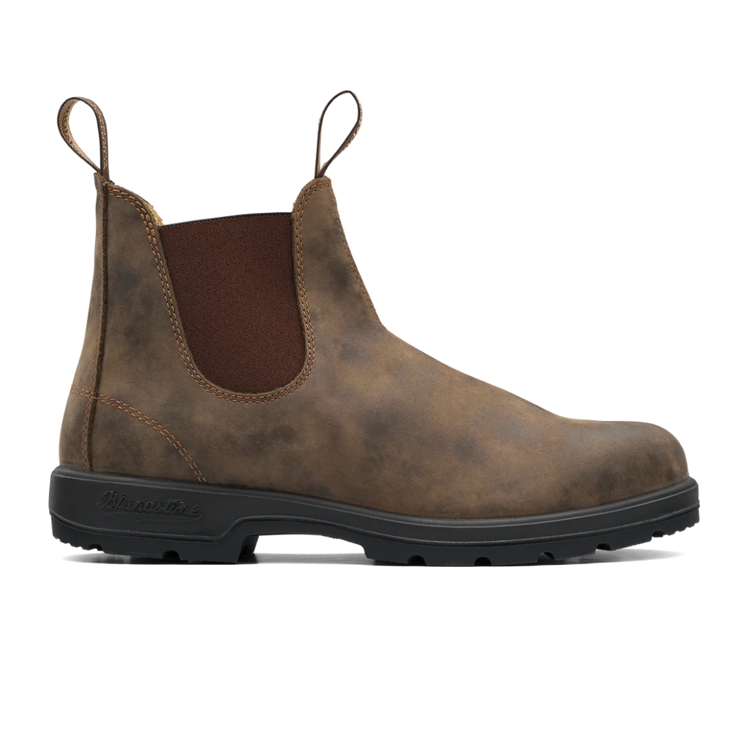 BOTTE URBAINE BLUNDSTONE 585 BRUN RUSTIQUE CLASSIQUE UNISEXE vue des bottes brunes la droite de profil droit