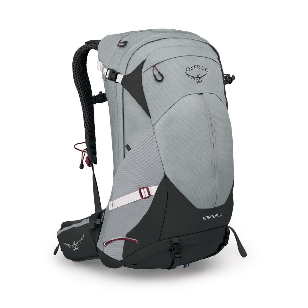 SAC À DOS DE RANDONNÉE OSPREY STRATOS 34 couleur smoke grey vu du sac gris pale de profil avant droit