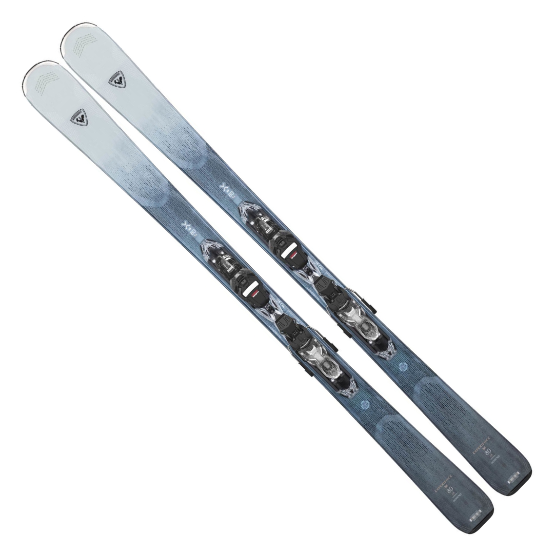 ENSEMBLE DE SKI ALPIN AVEC FIXATION ROSSIGNOL EXPERIENCE W 80 CA XPRESS 11 POUR FEMME vu des skis bleu et gris du dessus avec les fixations