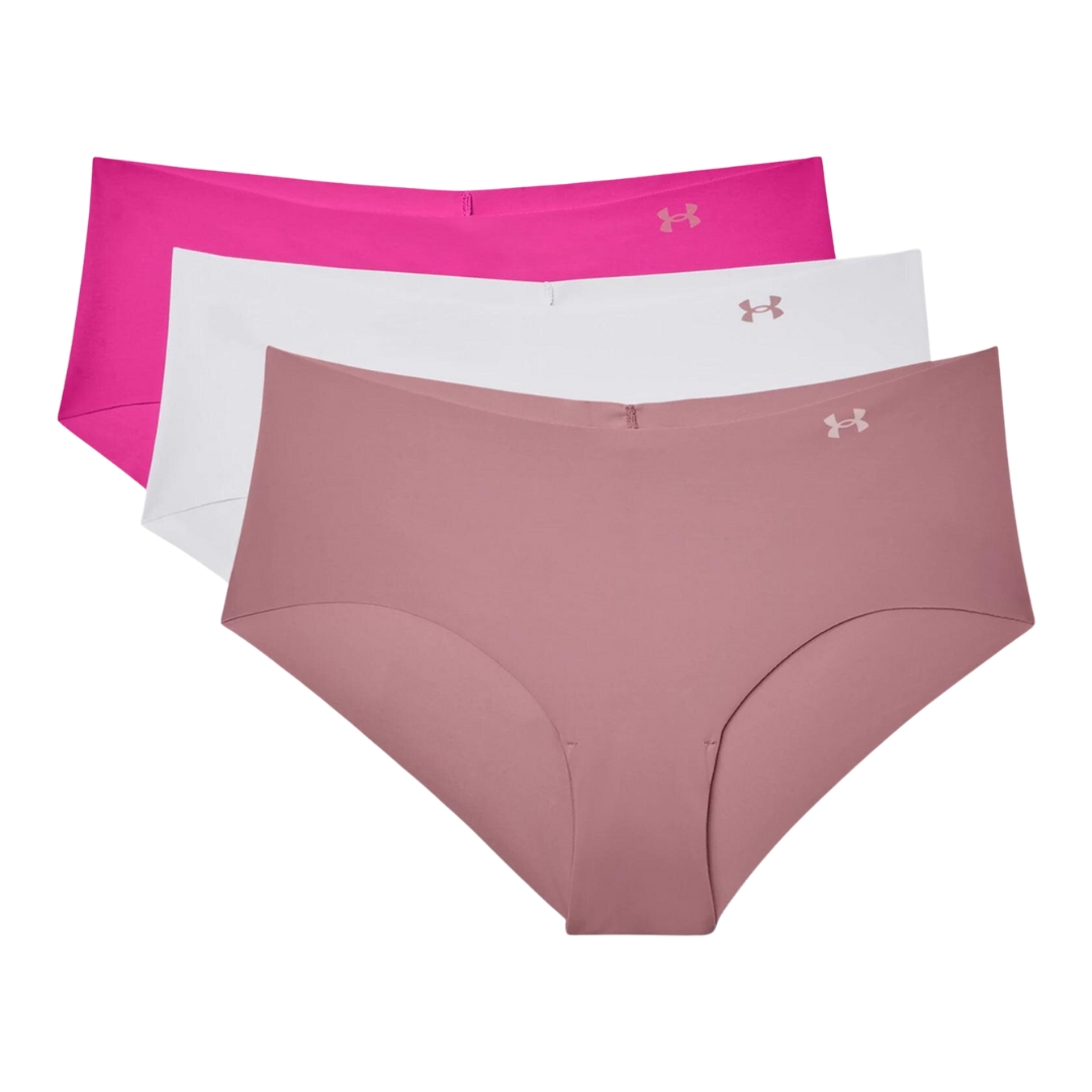 CULOTTES under armour PURE STRETCH HIPSTER pour femme couleur 697-PINK ELIXIR/HALO GRAY/WHITE vu des 3 culottes une rose fuschia, une blanche et l'autre vieux rose