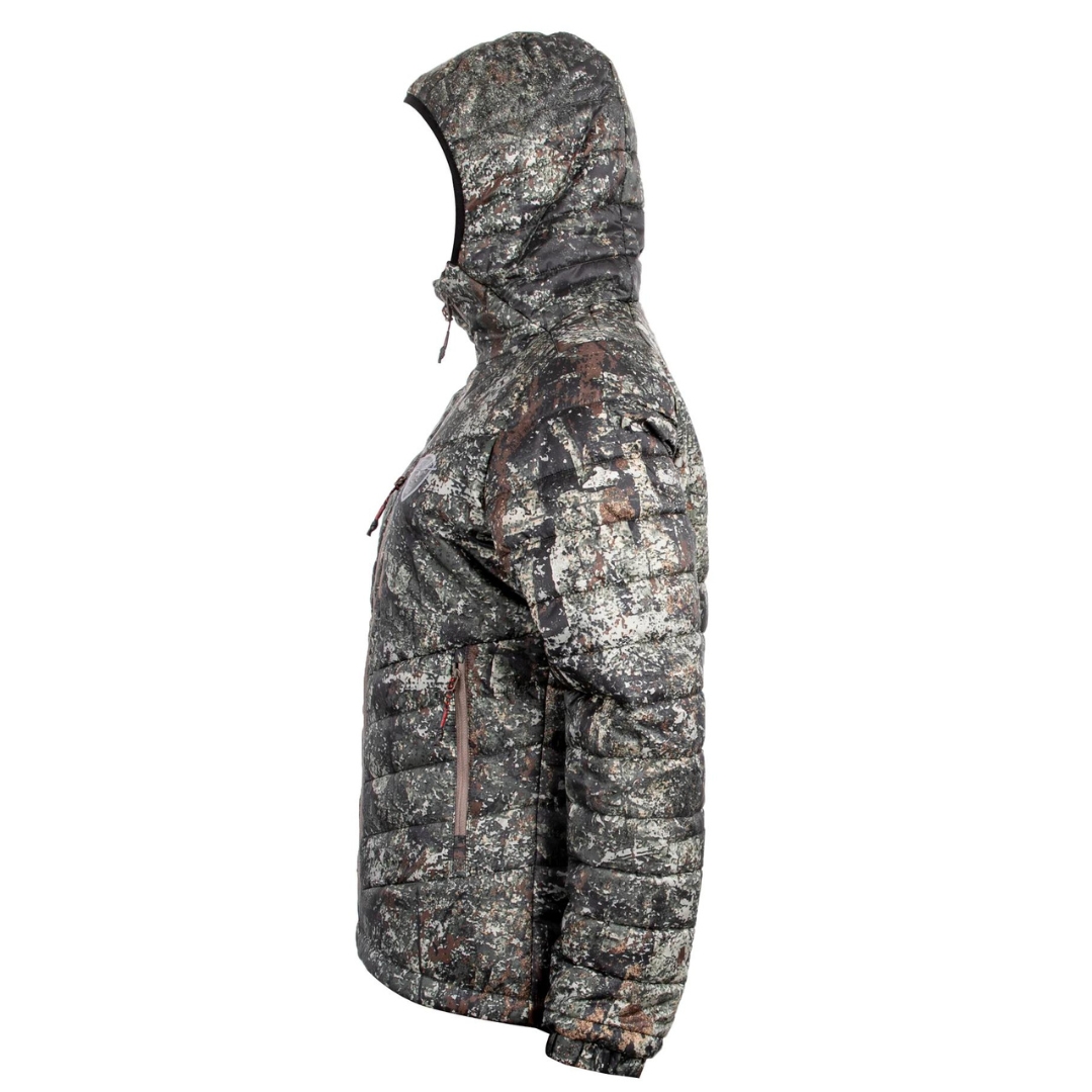 MANTEAU DE CHASSE SPORTCHIEF WILSON POUR FEMME COULEUR THE RIPPER VU DU MANTEAU À IMPRIMÉ CAMOUFLAGE TON DE TERRE VU DE PROFIL GAUCHE