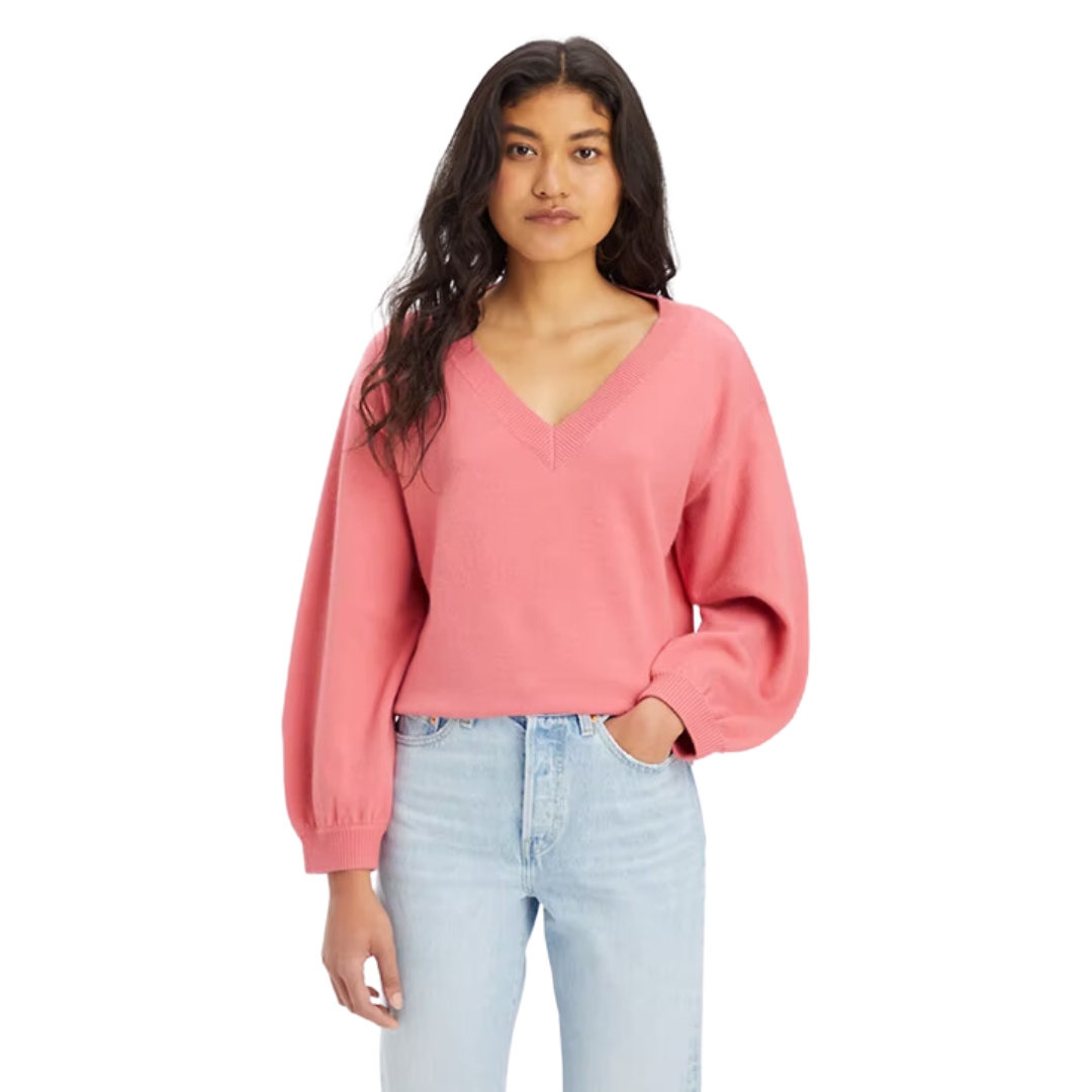 CHANDAIL À MANCHES LONGUES LEVI'S FLOWER SWEATER POUR FEMME couleur 0000-ITALIAN ROSE vu du chandail rose porté par une femme vue de face