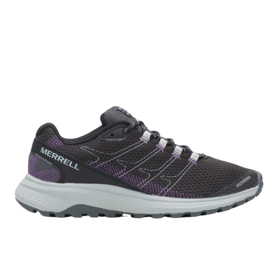 CHAUSSURE DE MARCHE MERRELL FLY STRIKE POUR FEMME COULEUR BLACK VUE DE LA CHAUSSURE NOIRE, VIOLET ET GRISE DE PROFIL DROIT