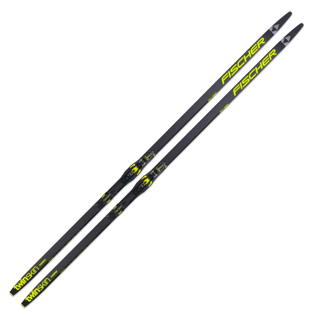 SKI DE FOND FISCHER TWIN SKIN SUPERIOR MEDIUM IFP vu des skis noir et jaune fluo du dessus