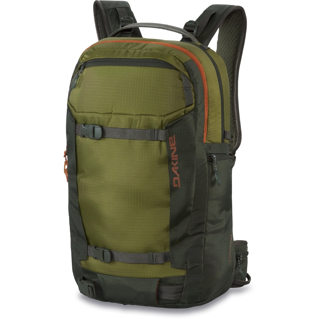 SAC À DOS DE SKI ALPIN DAKINE MISSION PRO 25L couleur utility green vu du sac vert olive pale et plus foncé avec intérieur orange de face