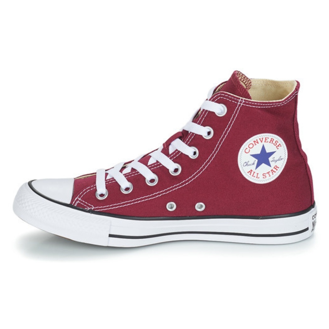 CHAUSSURE URBAINE CONVERSE CHUCK TAYLOR ALL STAR HI TOP POUR HOMME COULEUR ROUGE VUE DE LA CHAUSSURE ROUGE ET BLANCHE DE PROFIL GAUCHE