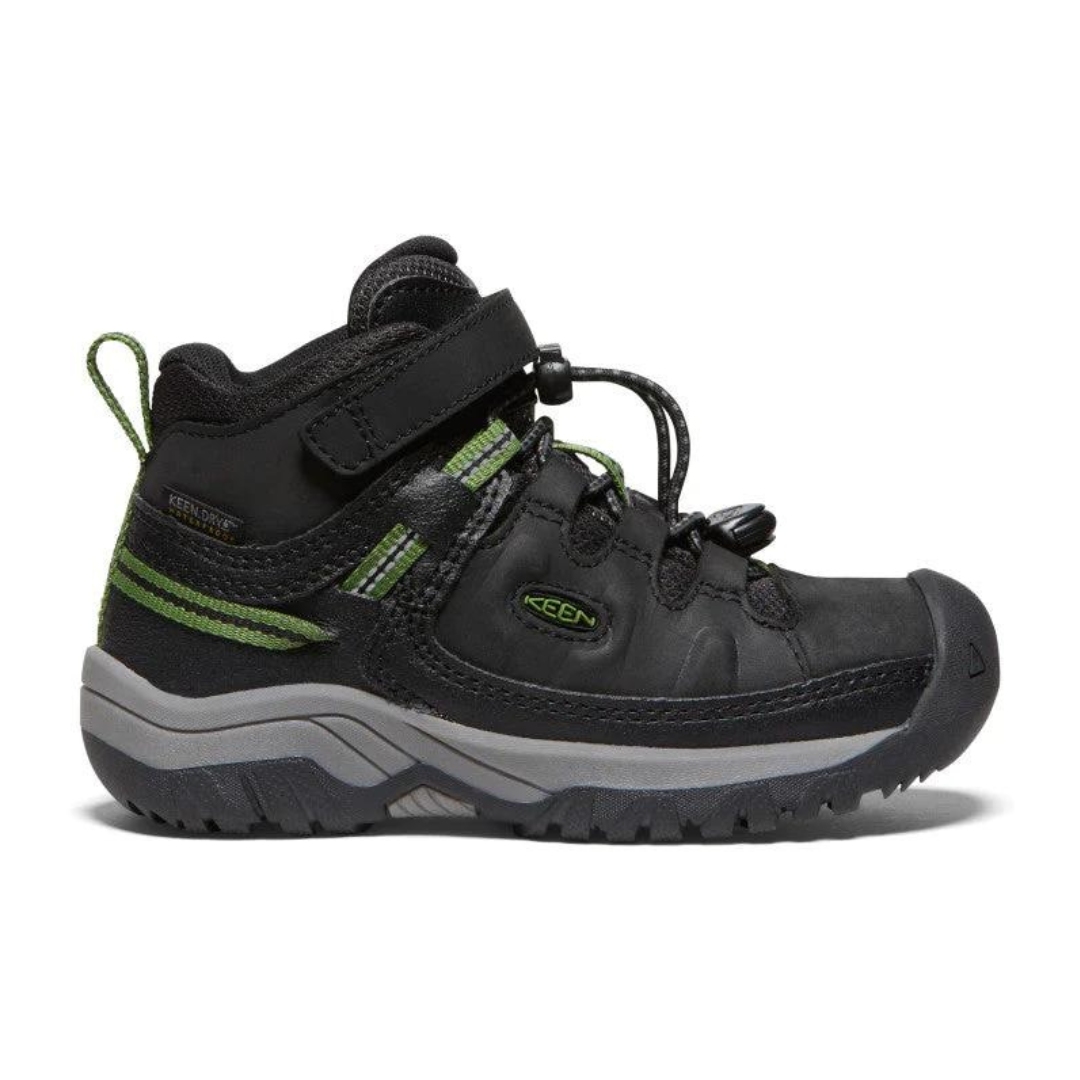 BOTTE DE RANDONNÉE KEEN TARGHEE MID WATERPROOF POUR ENFANT (8 À 13) COULEUR BLACK/CAMPSITE VU DE LA BOTTE DROITE DE COULEUR NOIRE AVEC DÉTAILS VERTS ET GRIS DE PROFIL DROIT