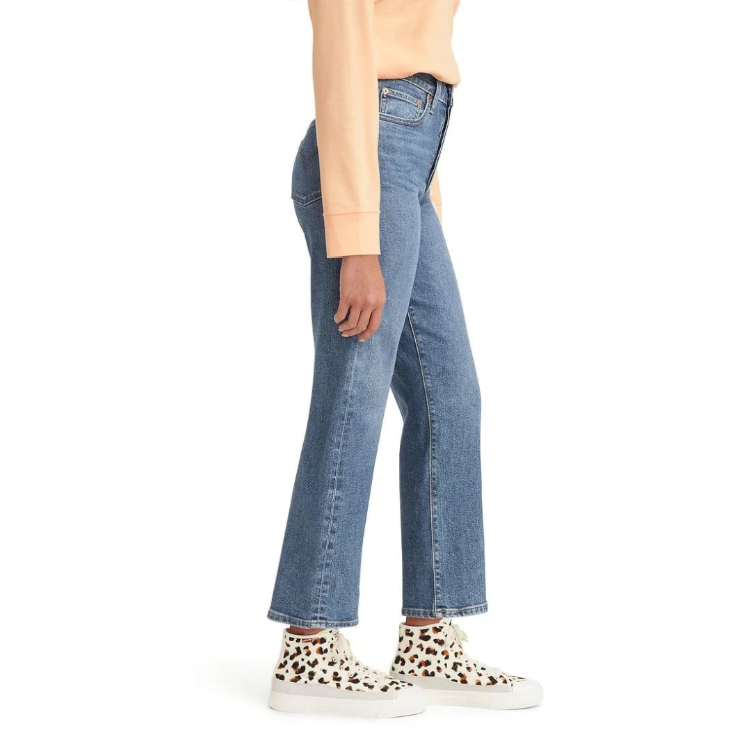 Pantalon type jeans bleu taille haute avec jambes droites