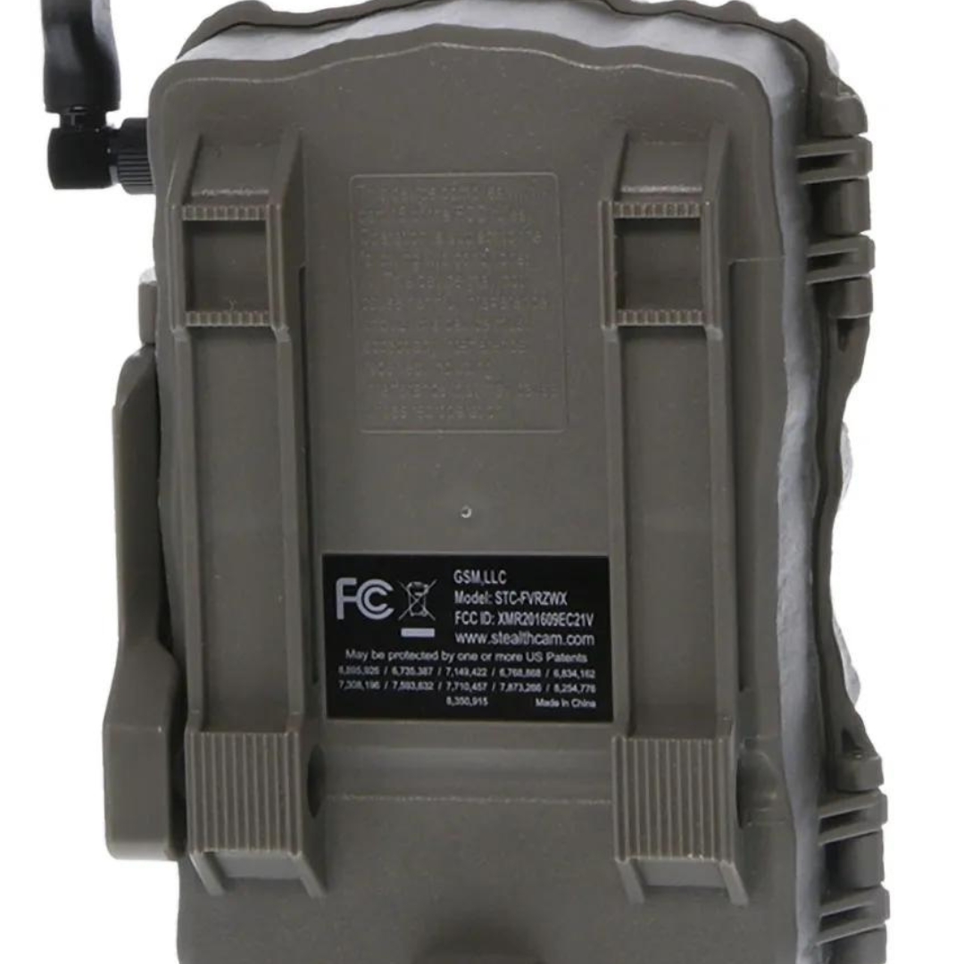 CAMÉRA CELLULAIRE DE CHASSE STEALTH FUSION X 26MP vu du dos du boitier
