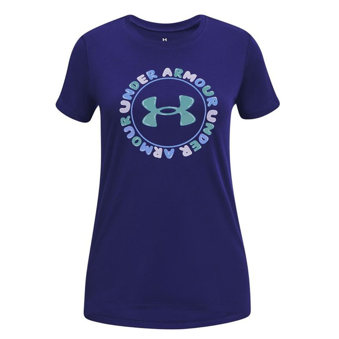 T-SHIRT UNDER ARMOUR UA TECH TWIST WORDMARK POUR FILLE couleur 468-SONAR BLUE/NEBULA PURPLE/GLACIER BLUE vu de face logo under armour en turquoise encerclé du nom under armour de couleur lilas, bleue et turquoise. on voit le col rond du chandail