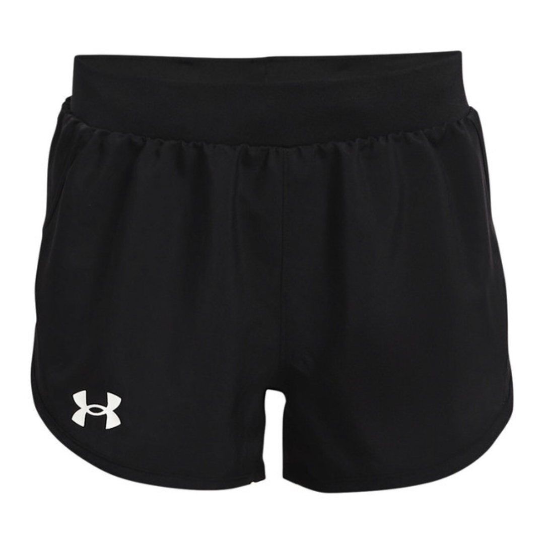 SHORT D'ENTRAINEMENT UNDER ARMOUR FLY-BY POUR FillE couleur 001-BLACK/BLACK/REFLECTIVE vu de face bande de taille élastique visible logo under armour réfléchissant visible sur la cuisse droite