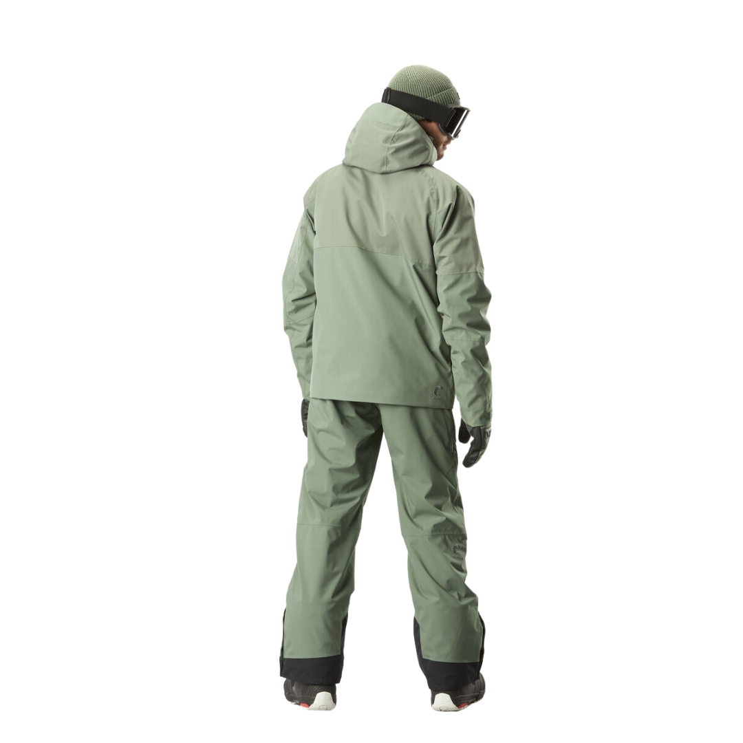 MANTEAU DE SKI PICTURE GOODS POUR HOMME couleur LAUREL WREATH vu du manteau vert tendre porté par un homme vu de la tête aux pieds de dos