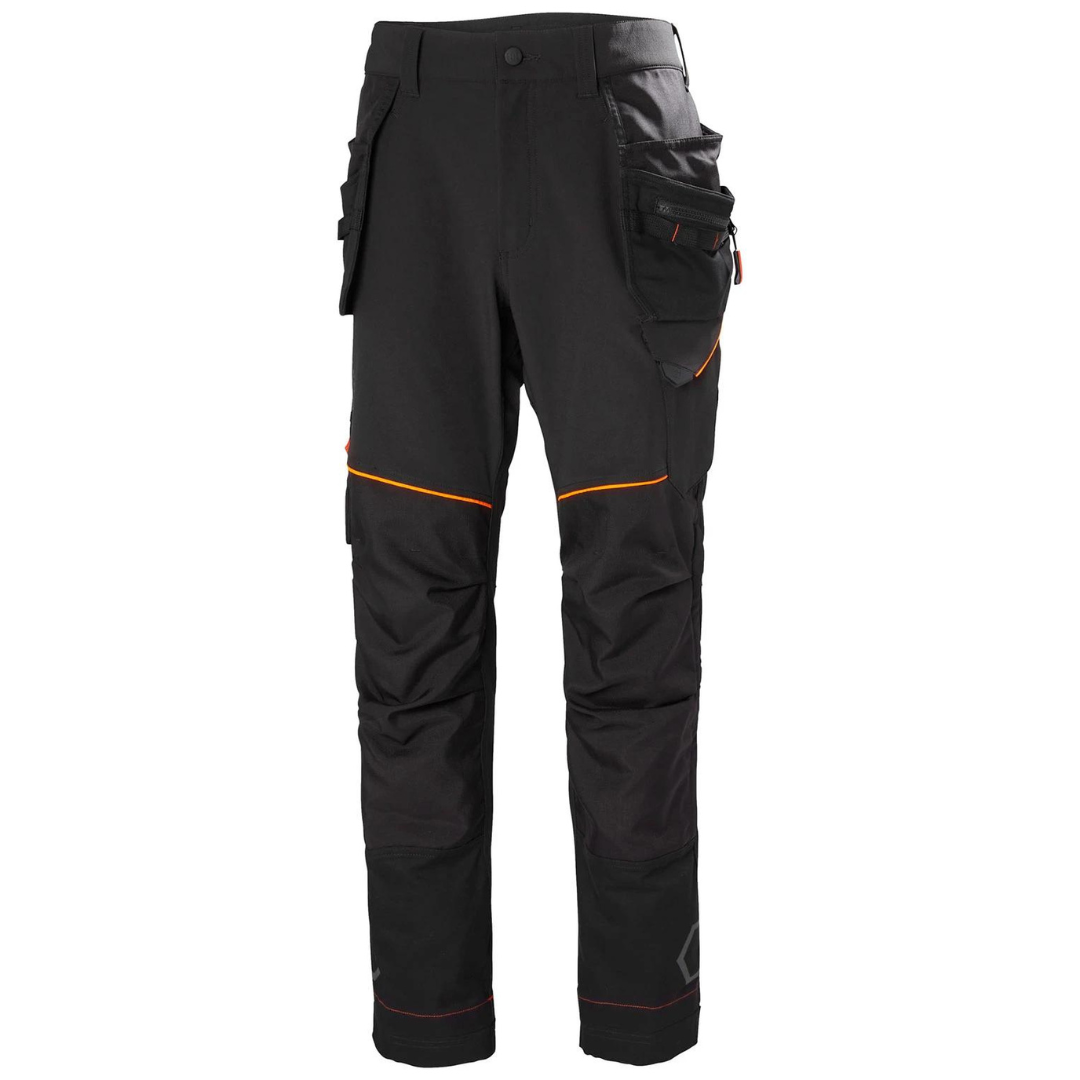 PANTALON DE TRAVAIL HELLY HANSEN WORKWEAR CHELSEA EVOLUTION BRZ couleur black vu de face poche cargo, bouton pression à la taille passants à ceinture visibles