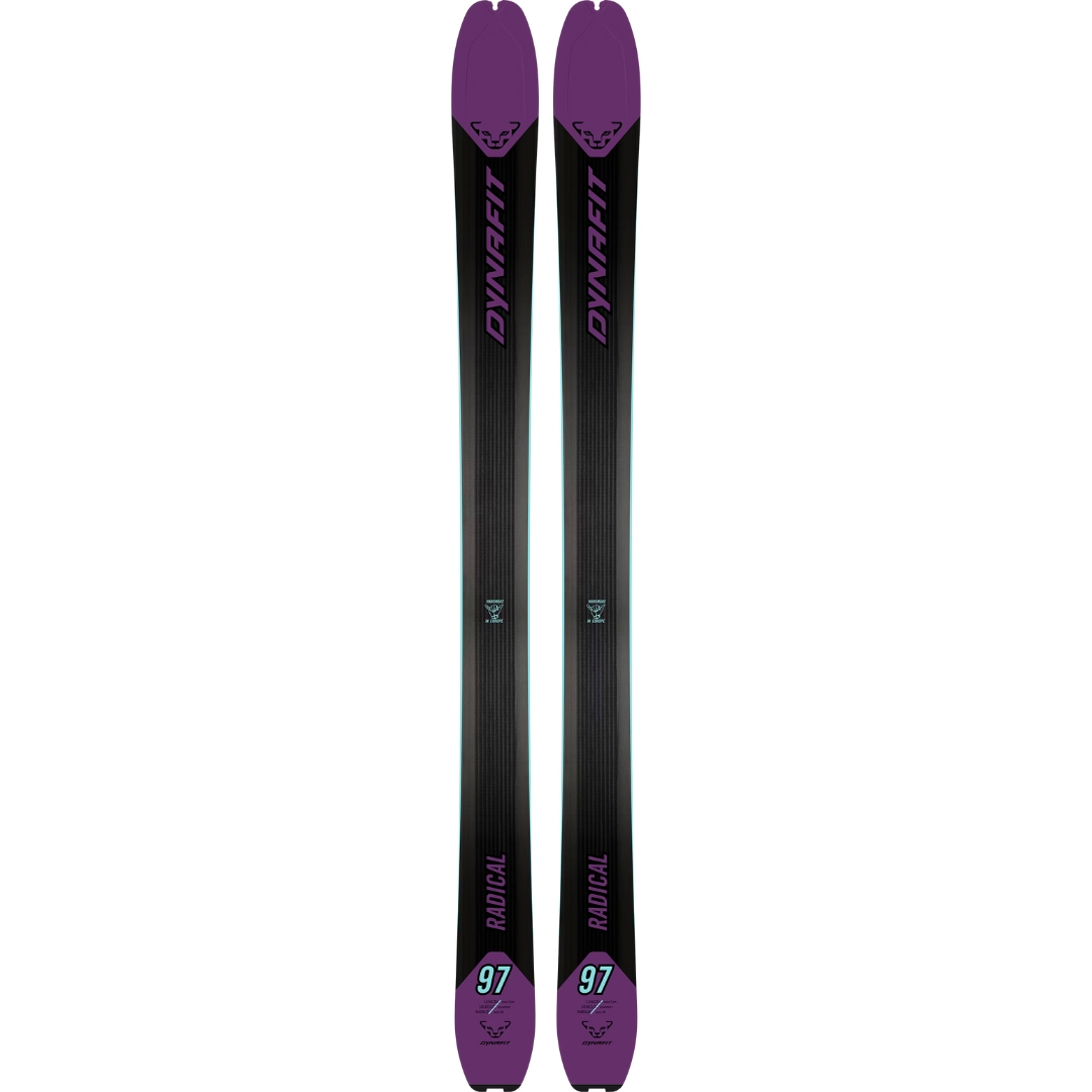 SKI HAUTE ROUTE DYNAFIT RADICAL 97 POUR FEMME COULEUR ROYAL PURPLE VU DES DEUX SKIS MAUVE ET NOIR DU DESSUS