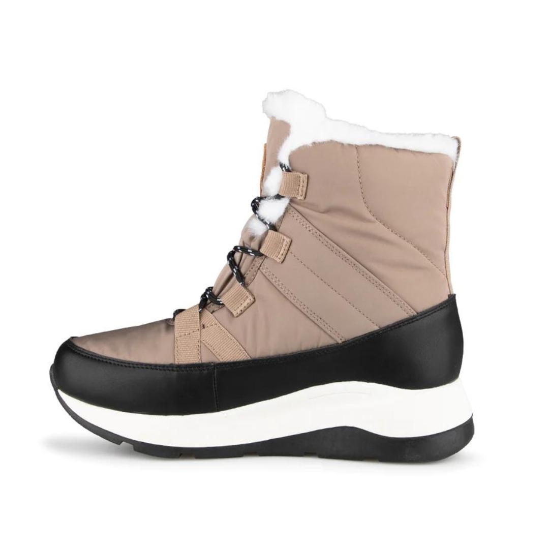 BOTTE D'HIVER ISOLÉE BLUE ROCKY FUJISU POUR femme couleur taupe vue de la botte droite de couleur beige noire et blanche de profil gauche