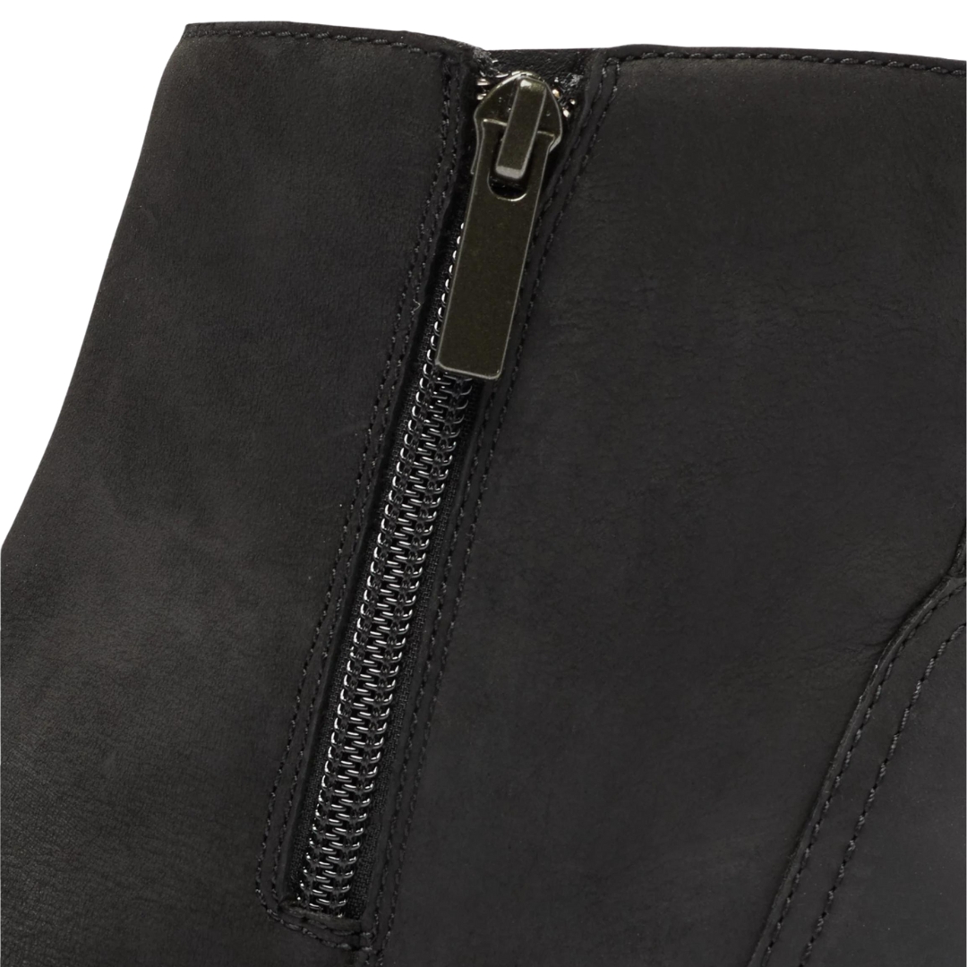 BOTTE D'HIVER IMPERMÉABLE SOREL EMELIE III ZIP POUR FEMME COULEUR 010-BLACK/BLACK VUE DE LA BOTTE DROITE DE COUEUR NOIRE EN GROS PLAN SUR LA FERMETURE ÉCLAIR
