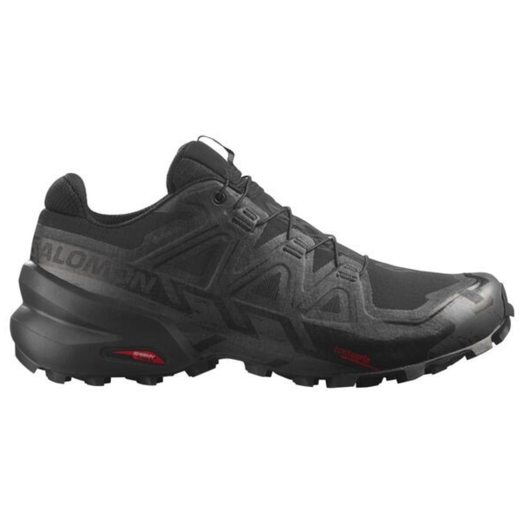 CHAUSSURE DE COURSE SUR SENTIER SALOMON SPEEDCROSS 6 WIDE POUR HOMME couleur BLACK/BLACK/PHANTOM vu de la chaussure noire de profil droit