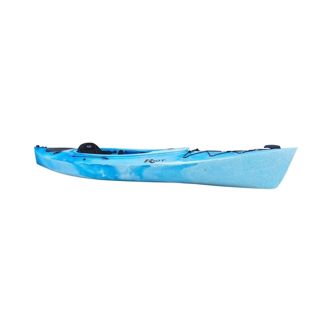 KAYAK RIOT QUEST 10 HV couleur white/blue vu du kayak bleu et blanc de profil avant gauche