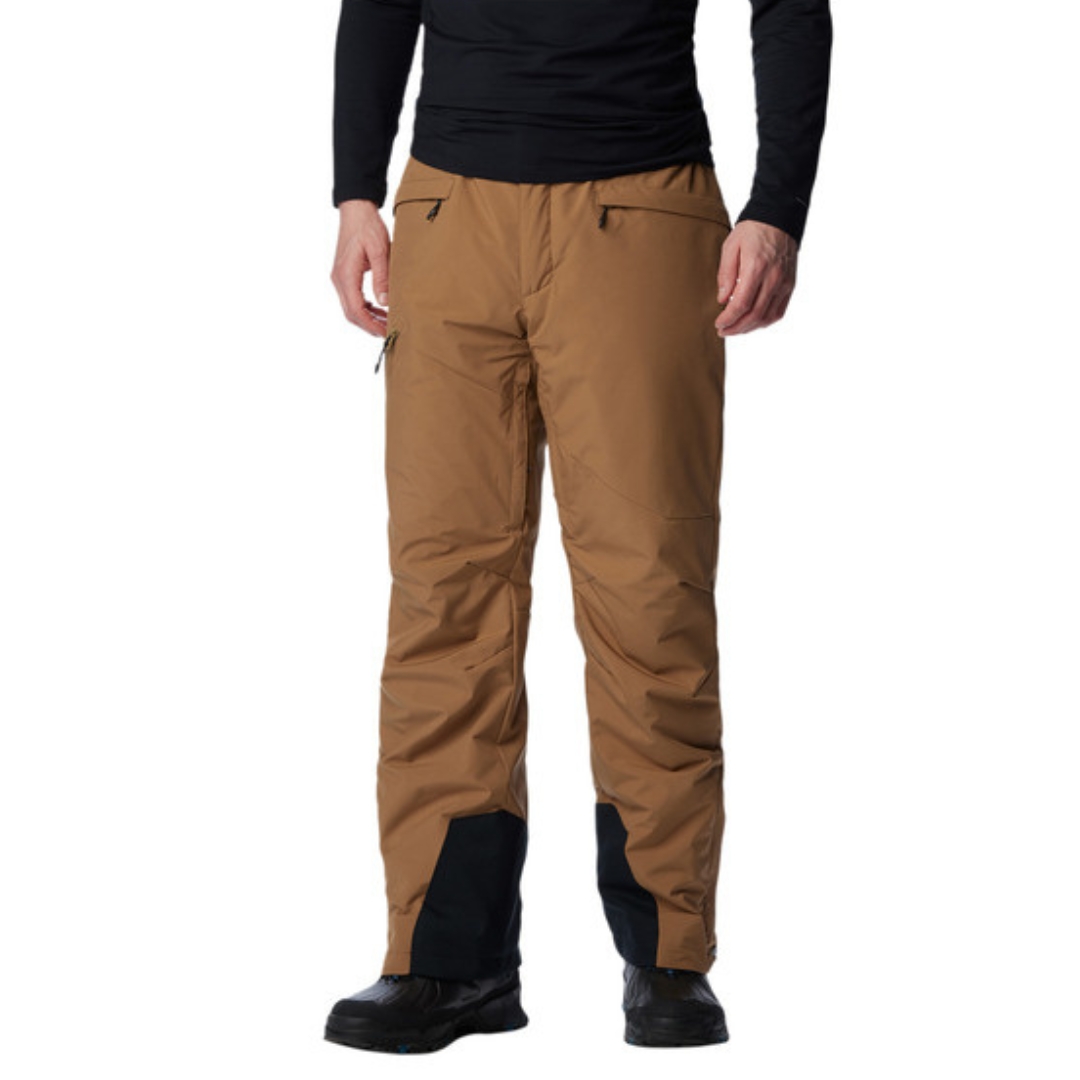 PANTALON DE NEIGE COLUMBIA KICK TURN III POUR HOMME couleur 257-DELTA vu du pantalon brun sable porté par un homme vu de la taille aux pieds de face