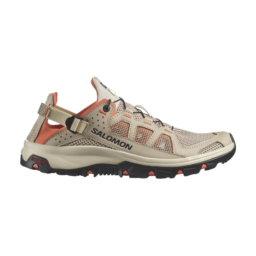 CHAUSSURE DE COURSE AMPHIBIE SALOMON TECHAMPHIBIAN 5 POUR FEMME COULEUR White Pepper / Bleached Sand / Living Coral VU DE LA CHAUSSURE BEIGE-GRISE, NOIRE ET ORANGE CORAIL DE PROFIL DROIT