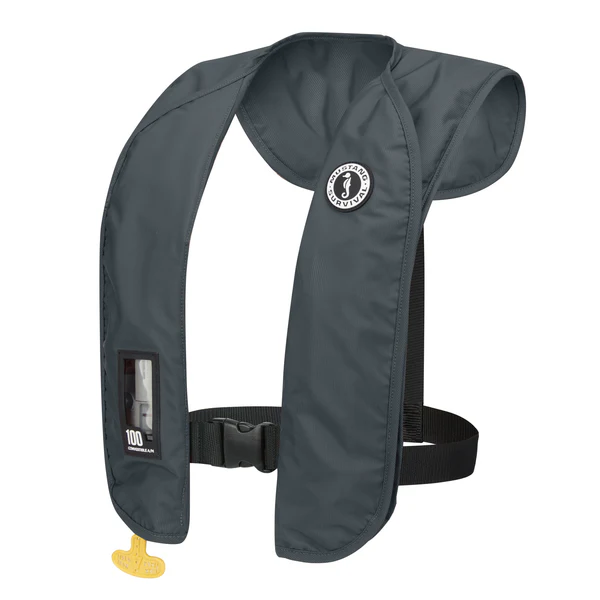 Le gilet de sauvetage gonflable MIT 100 CONVERTIBLE A/M est un gilet de sauvetage gris foncé doté d'une sangle réglable noire avec boucle, d'un logo rond à droite, d'une fenêtre transparente indiquant « 100N » et d'une languette jaune suspendue en bas à gauche.